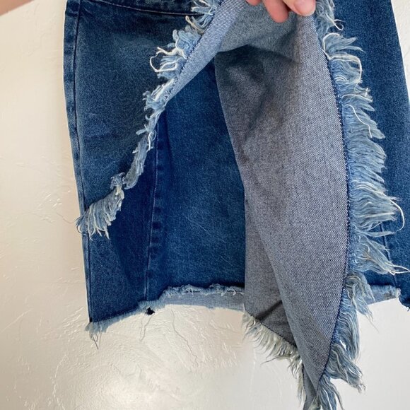 Blank NYC Asymmetrical Keltie Denim Mini Skirt NWT - Picture 4 of 10